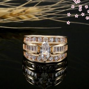 1ct Marquise Cut White Sapphire 18kt Yellow Gold Chunky Cocktail Ring